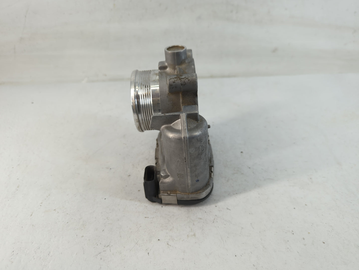 2012-2015 Chevrolet Camaro Throttle Body P/N:DS7E-9F991-BB 12632172BA Fits OEM Used Auto Parts - Oemusedautoparts1.com