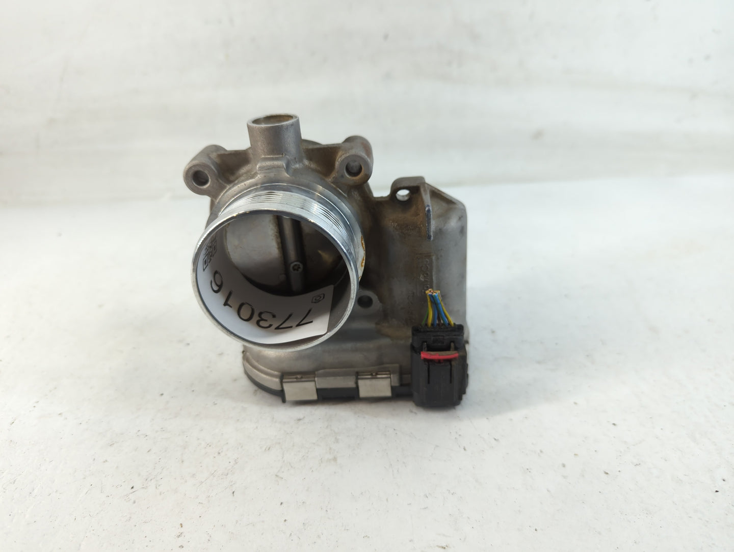 2010-2015 Chevrolet Camaro Throttle Body P/N:DS7E-9F991-BB Fits Fits 2009 2010 2011 2012 2013 2014 2015 2016 2017 OEM Used A
