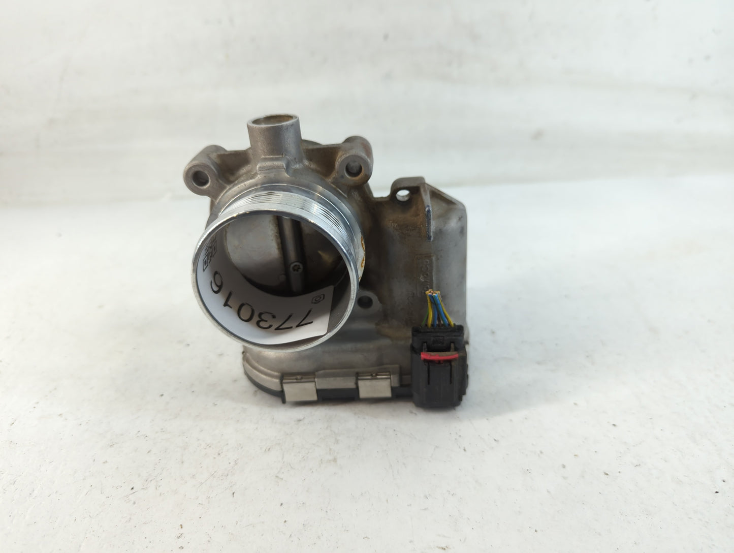 2010-2015 Chevrolet Camaro Throttle Body P/N:DS7E-9F991-BB Fits Fits 2009 2010 2011 2012 2013 2014 2015 2016 2017 OEM Used A