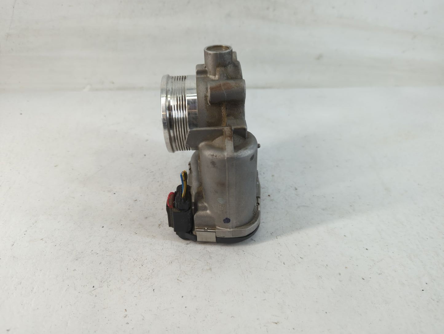 2010-2015 Chevrolet Camaro Throttle Body P/N:DS7E-9F991-BB Fits Fits 2009 2010 2011 2012 2013 2014 2015 2016 2017 OEM Used A