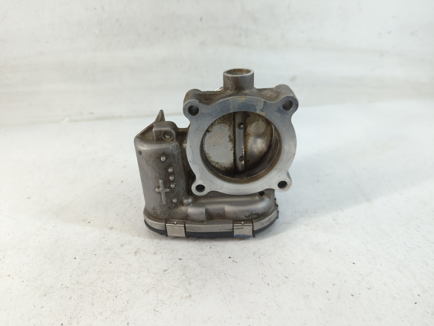 2010-2015 Chevrolet Camaro Throttle Body P/N:DS7E-9F991-BB Fits Fits 2009 2010 2011 2012 2013 2014 2015 2016 2017 OEM Used A