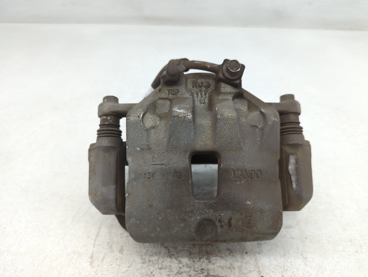 2010-2015 Chevrolet Camaro Front Driver Left Brake Caliper - Oemusedautoparts1.com