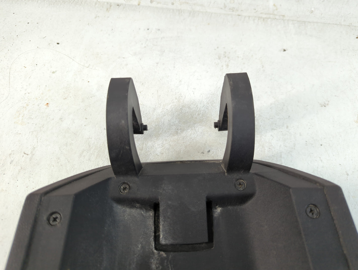 2014 Chevrolet Camaro Center Console Armrest Cover Lid Fits OEM Used Auto Parts - Oemusedautoparts1.com