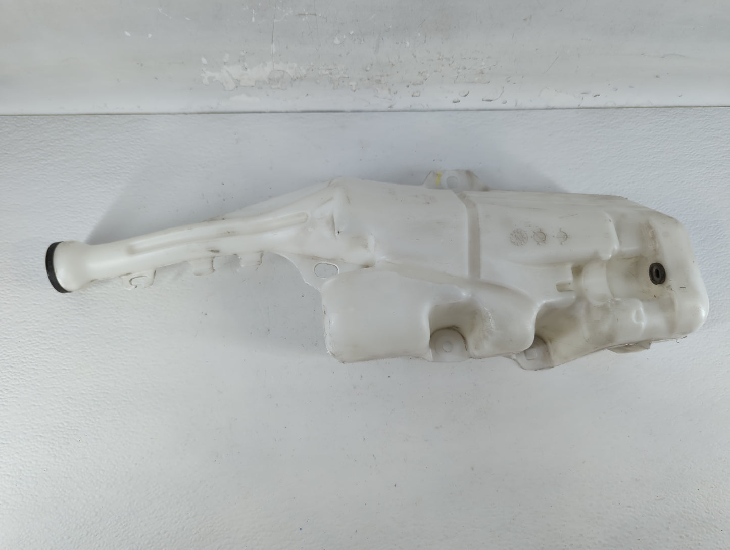 2010-2015 Chevrolet Camaro Windshield Washer Fluid Reservoir Bottle Oem - Oemusedautoparts1.com