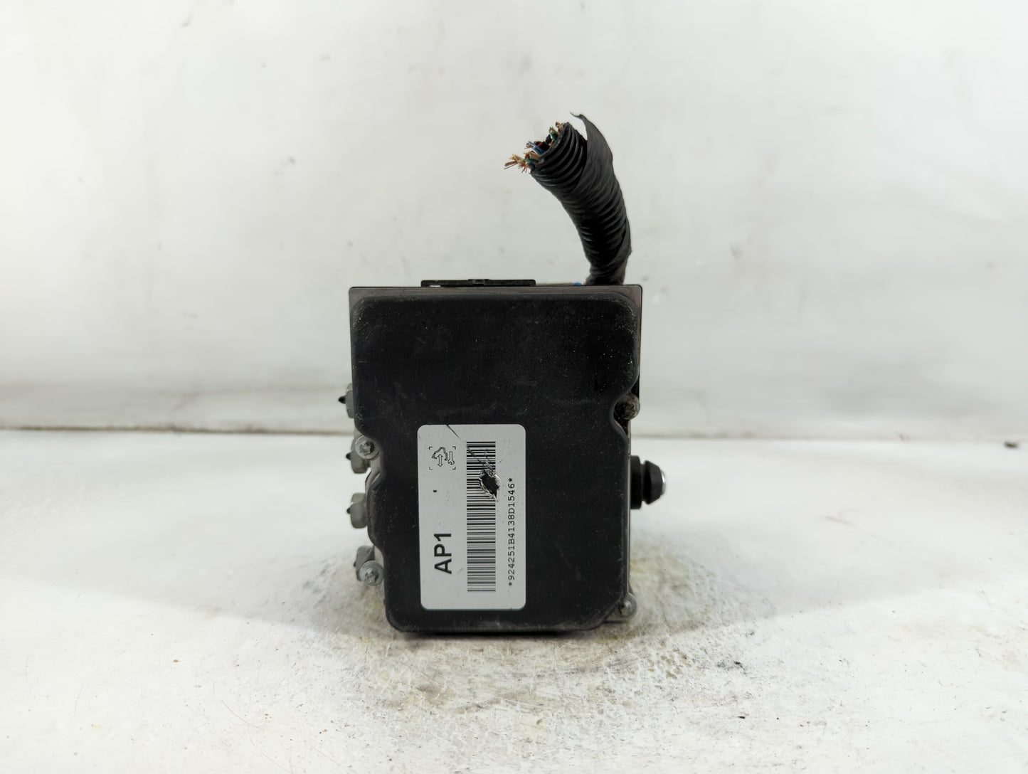 2012-2015 Chevrolet Camaro ABS Pump Control Module Replacement P/N:22914951 Fits Fits 2012 2013 2014 2015 OEM Used Auto Part