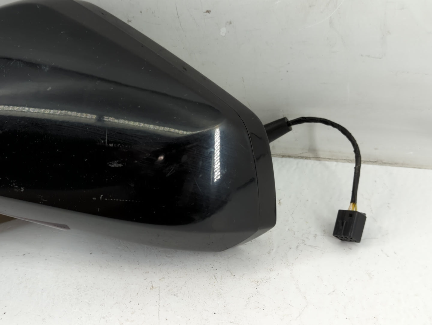2010-2015 Chevrolet Camaro Driver Side View Mirror - Left Door Mirror OEM Used - Oemusedautoparts1.com