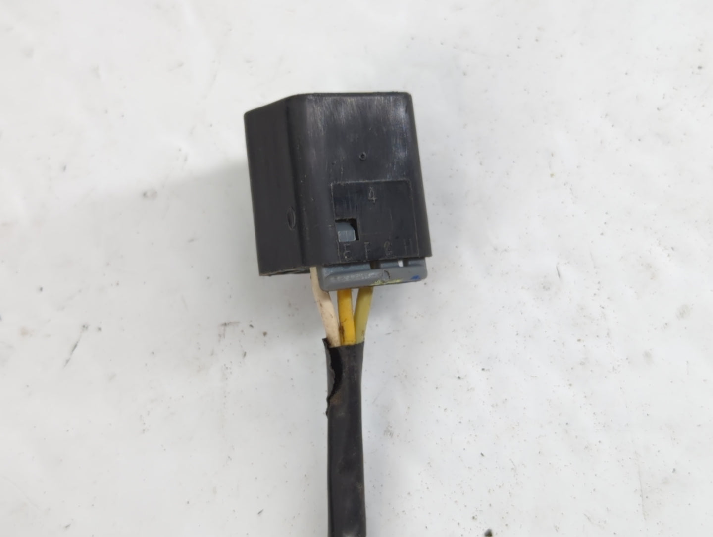 2010-2015 Chevrolet Camaro Driver Side View Mirror - Left Door Mirror OEM Used - Oemusedautoparts1.com