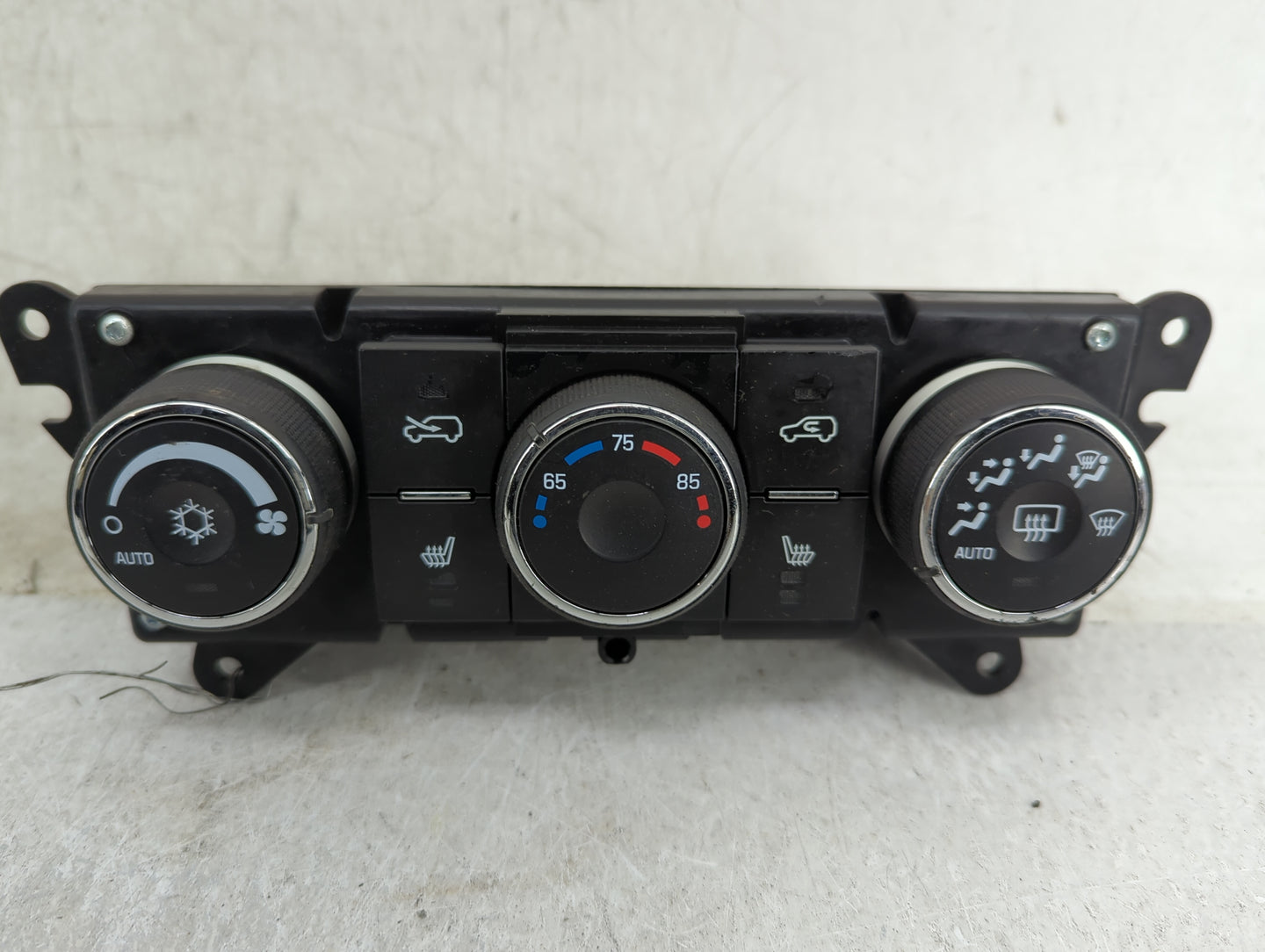 2012-2015 Chevrolet Captiva Climate Control Module Temperature AC/Heater Replacement P/N:23111247 GMT311CC0FR Fits OEM Used 