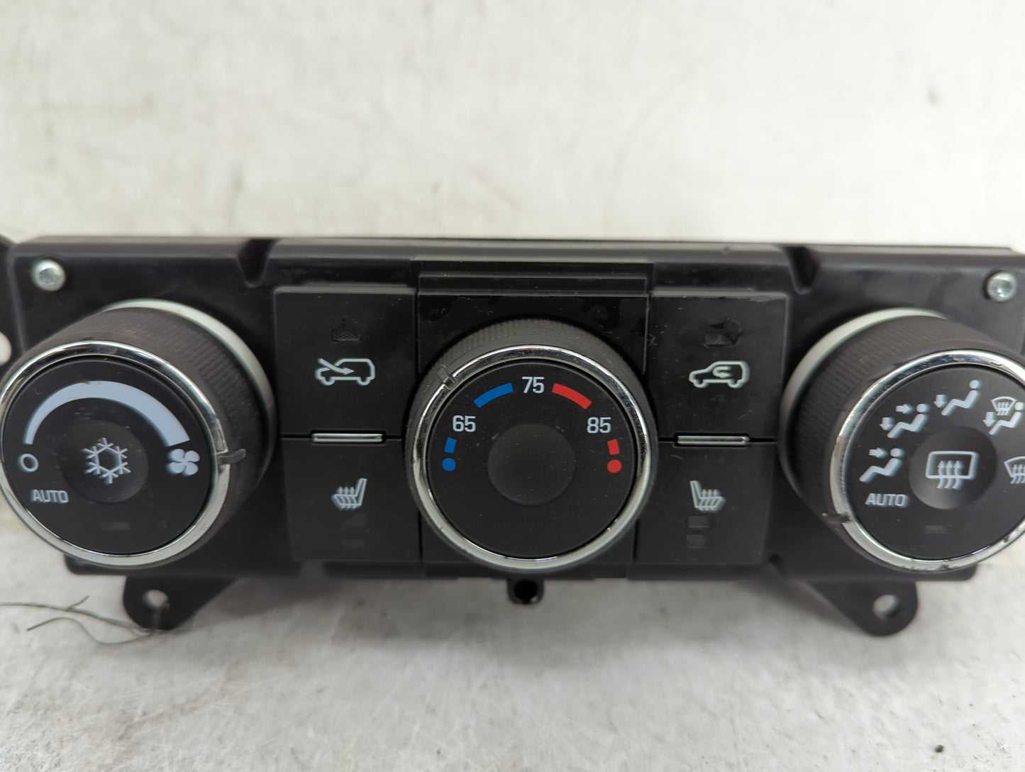 2012-2015 Chevrolet Captiva Climate Control Module Temperature AC/Heater Replacement P/N:23111247 GMT311CC0FR Fits OEM Used 