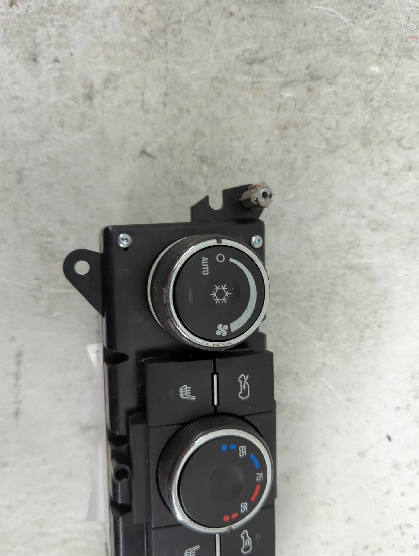 2013-2015 Chevrolet Captiva Climate Control Module Temperature AC/Heater Replacement P/N:23111247 GMT311CC07P Fits OEM Used 