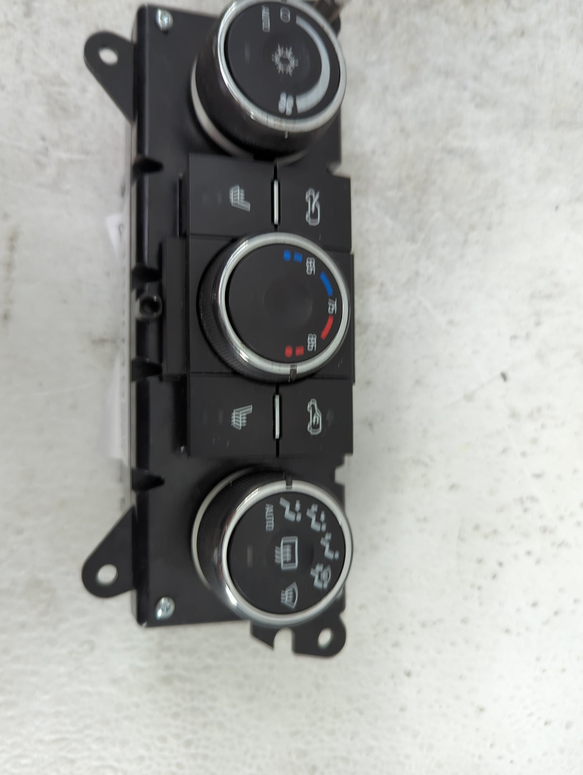 2013-2015 Chevrolet Captiva Climate Control Module Temperature AC/Heater Replacement P/N:23111247 GMT311CC07P Fits OEM Used 
