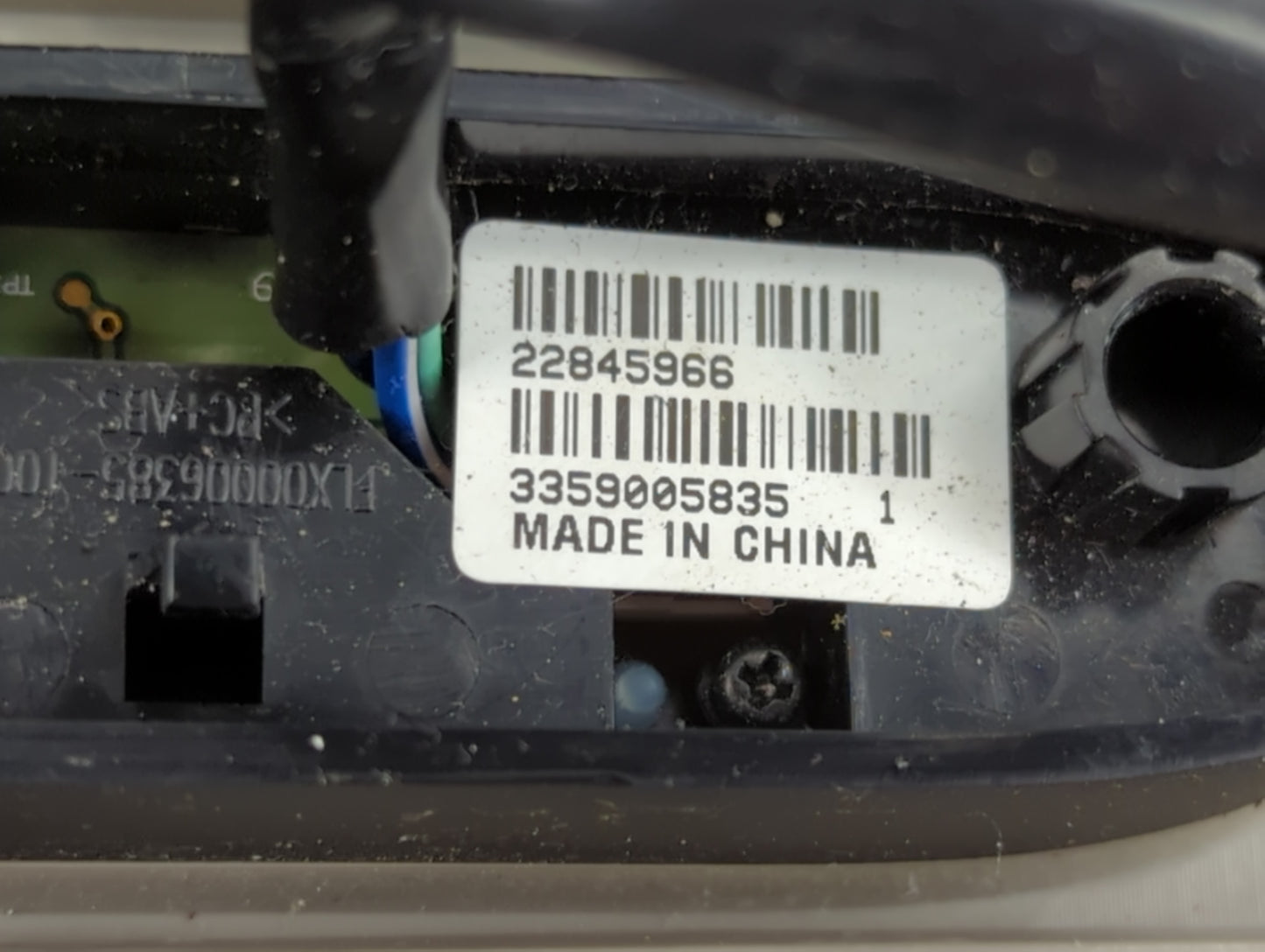 2014 Chevrolet Captiva Sport Overhead Roof Console - Oemusedautoparts1.com