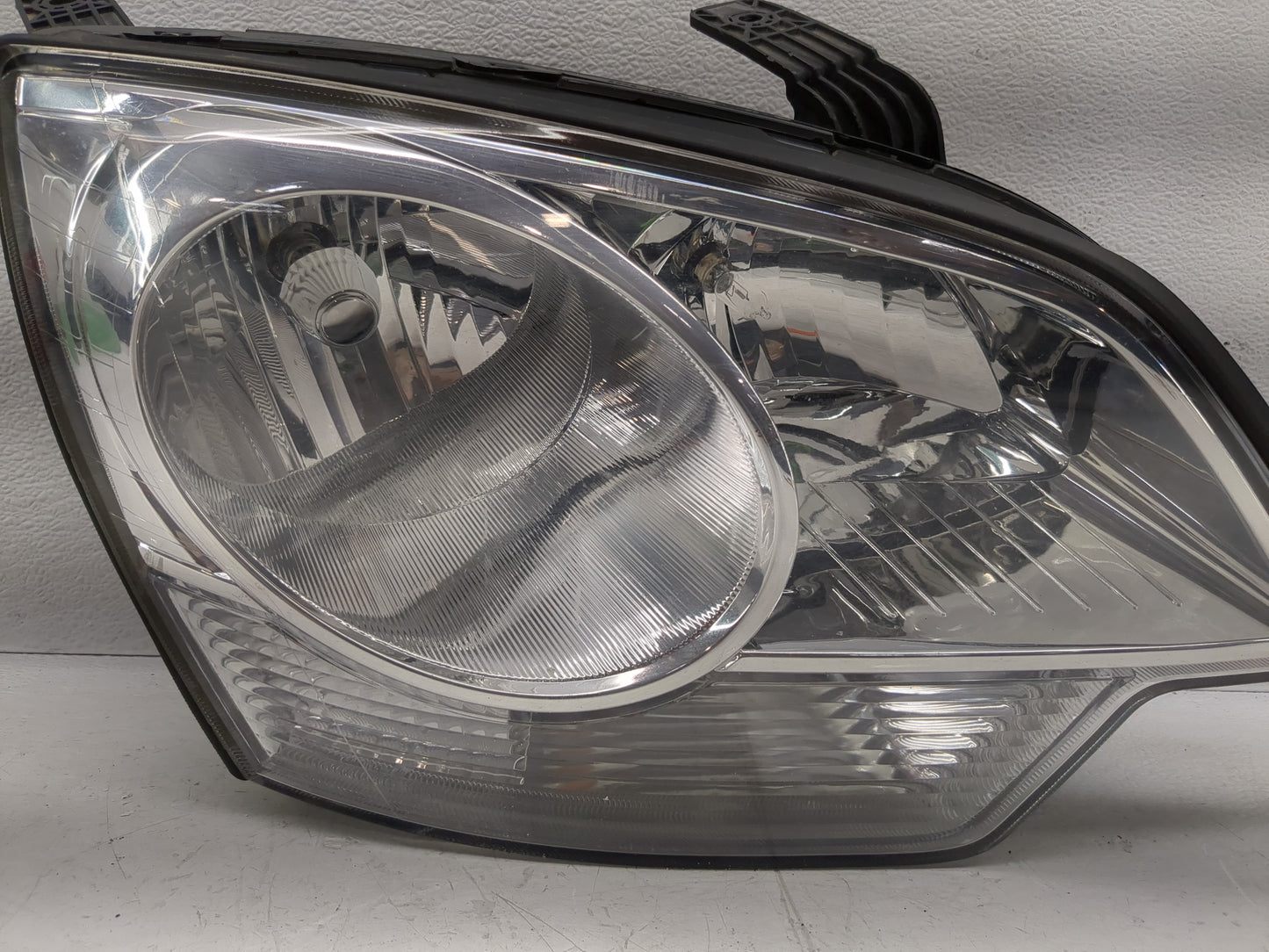 2012 Captiva Sport Passenger Right Oem Head Light Headlight Lamp - Oemusedautoparts1.com