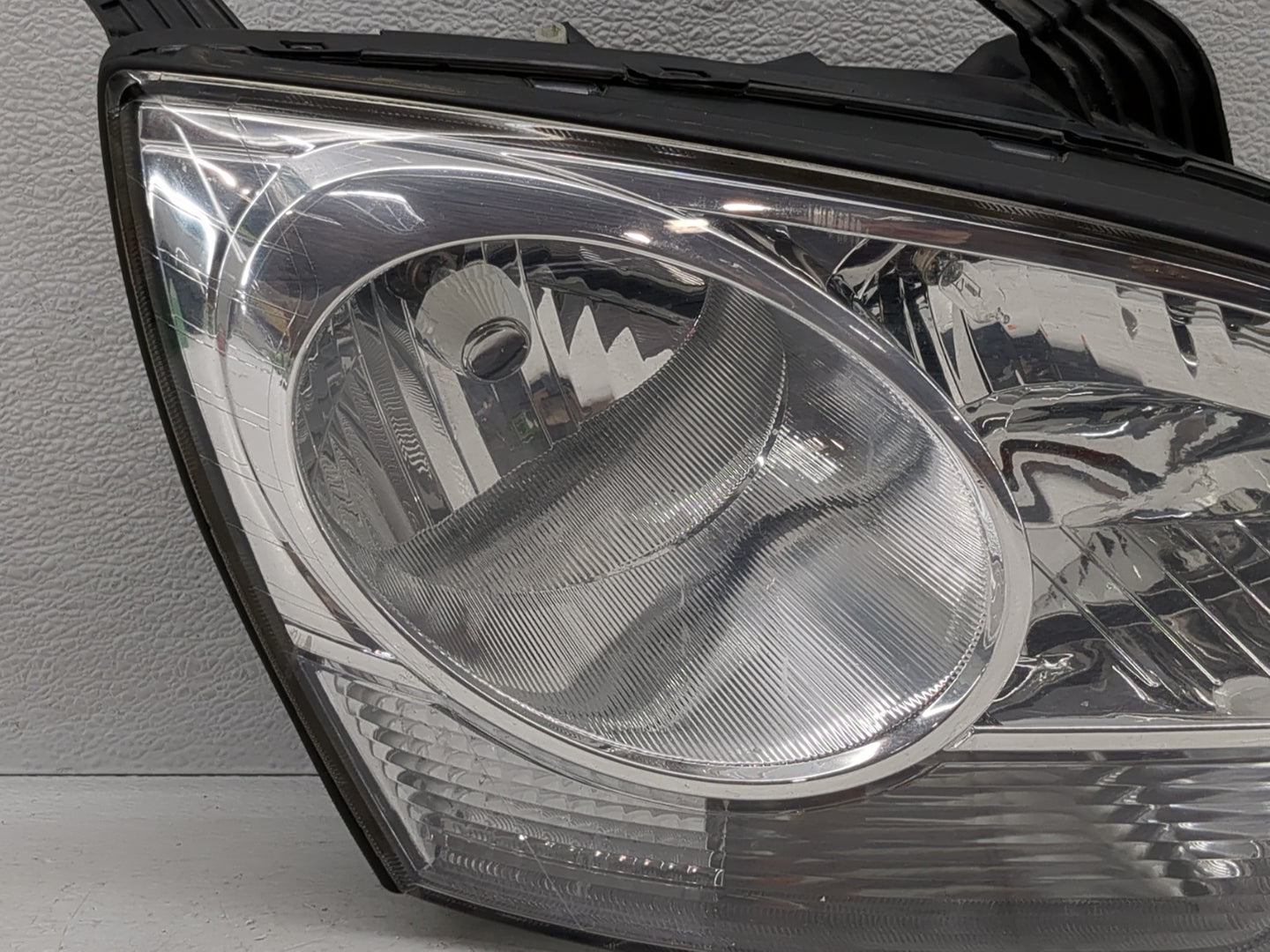 2012 Captiva Sport Passenger Right Oem Head Light Headlight Lamp - Oemusedautoparts1.com