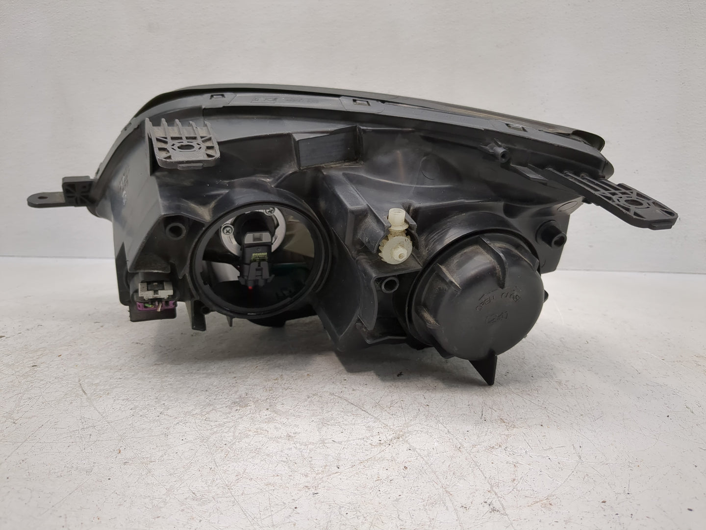 2012 Captiva Sport Passenger Right Oem Head Light Headlight Lamp - Oemusedautoparts1.com