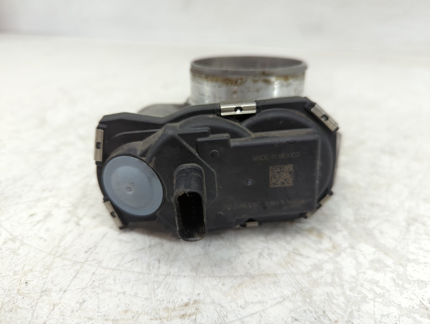 2012-2015 Chevrolet Captiva Sport Throttle Body P/N:12670834AA Fits Fits 2012 2013 2014 2015 OEM Used Auto Parts - Oemusedau