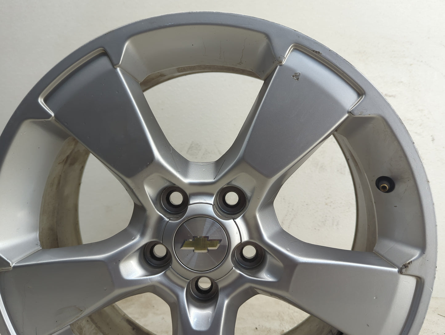 2013-2015 Chevrolet Captiva Sport Oem Wheel Rim 1183922 - Oemusedautoparts1.com