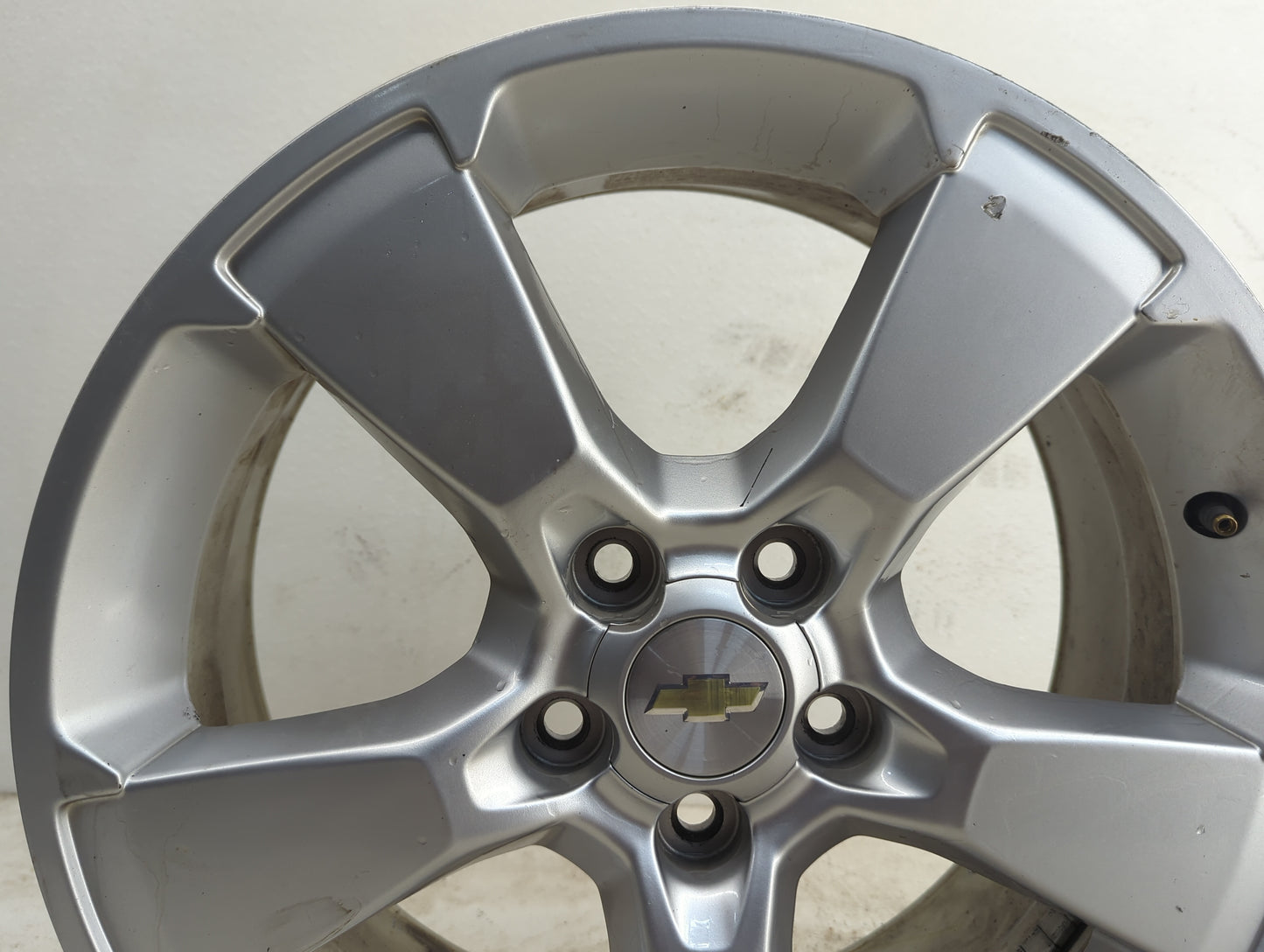 2013-2015 Chevrolet Captiva Sport Oem Wheel Rim 1183922 - Oemusedautoparts1.com