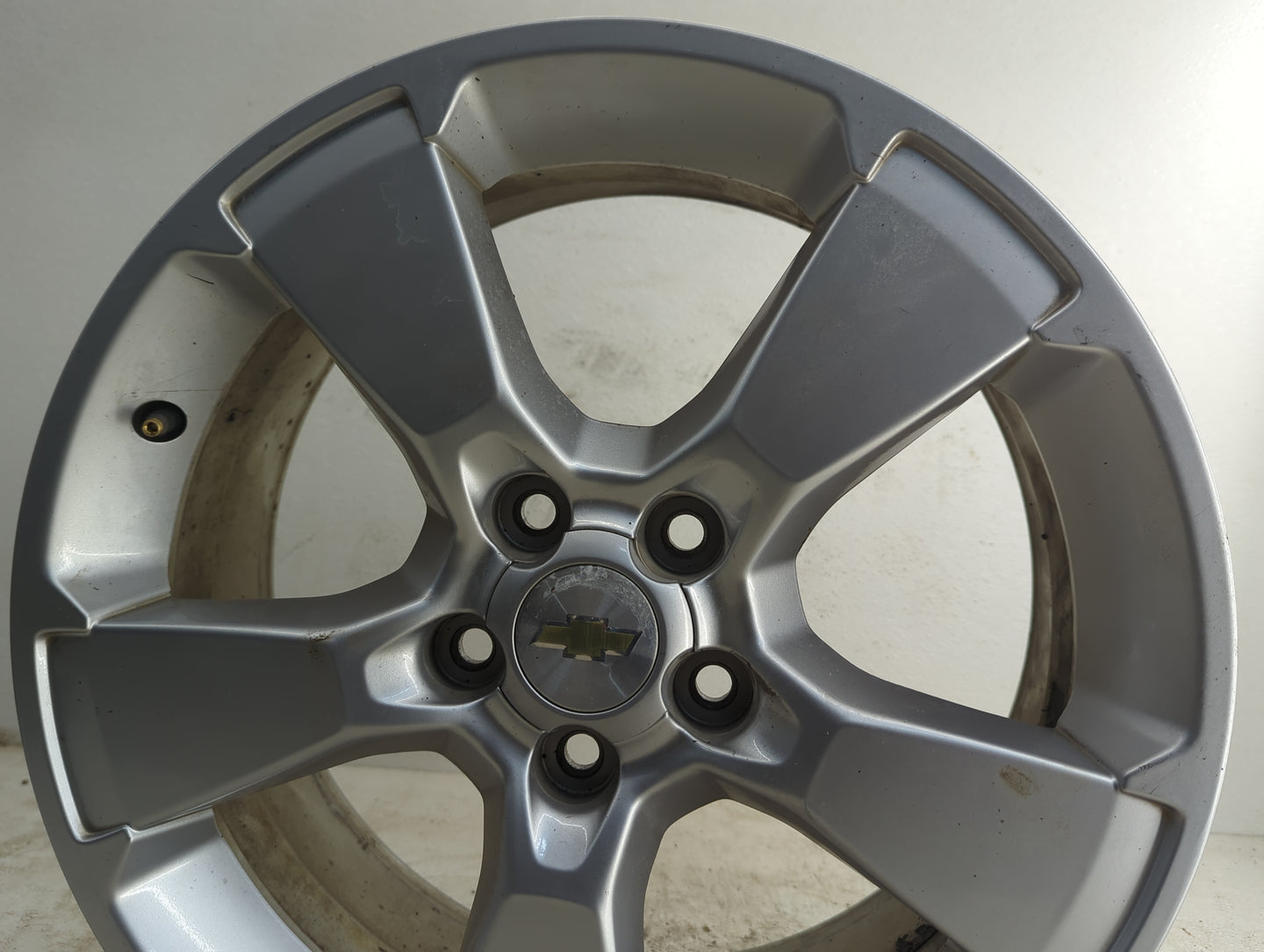 2013-2015 Chevrolet Captiva Sport Oem Wheel Rim 1183923 - Oemusedautoparts1.com