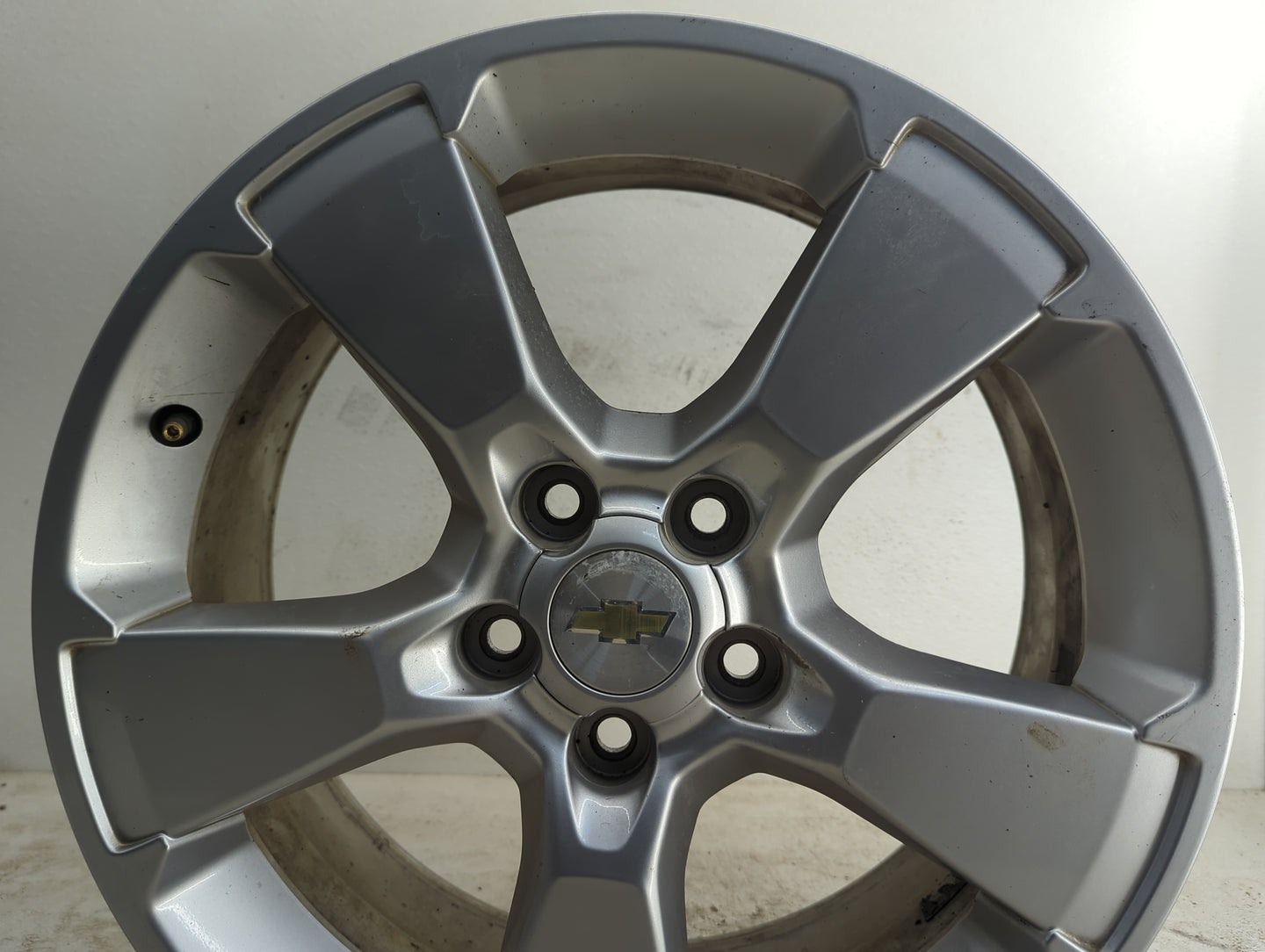 2013-2015 Chevrolet Captiva Sport Oem Wheel Rim 1183923 - Oemusedautoparts1.com