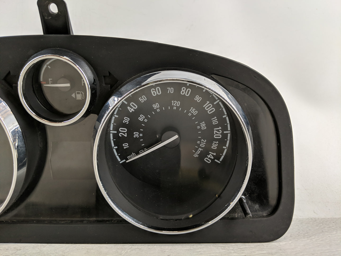 2014-2015 Chevrolet Captiva Sport Instrument Cluster Speedometer Gauges P/N:23167552 Fits Fits 2014 2015 OEM Used Auto Parts