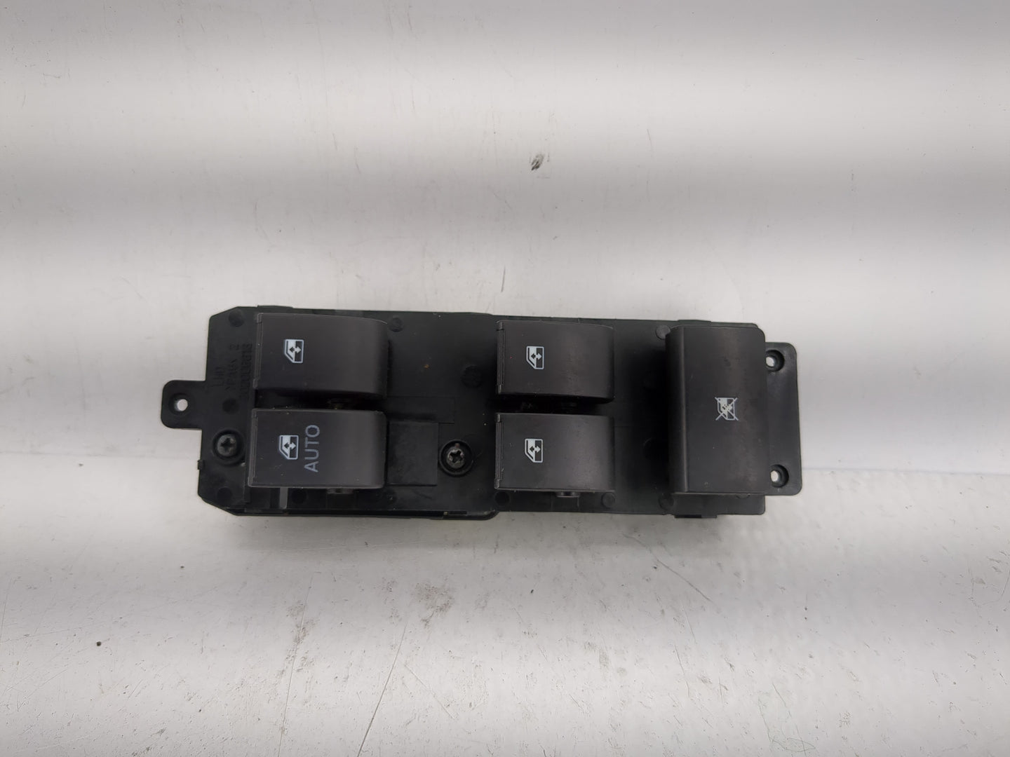 2012-2015 Chevrolet Captiva Sport Master Power Window Switch Replacement Driver Side Left P/N:202006613 Fits OEM Used Auto P