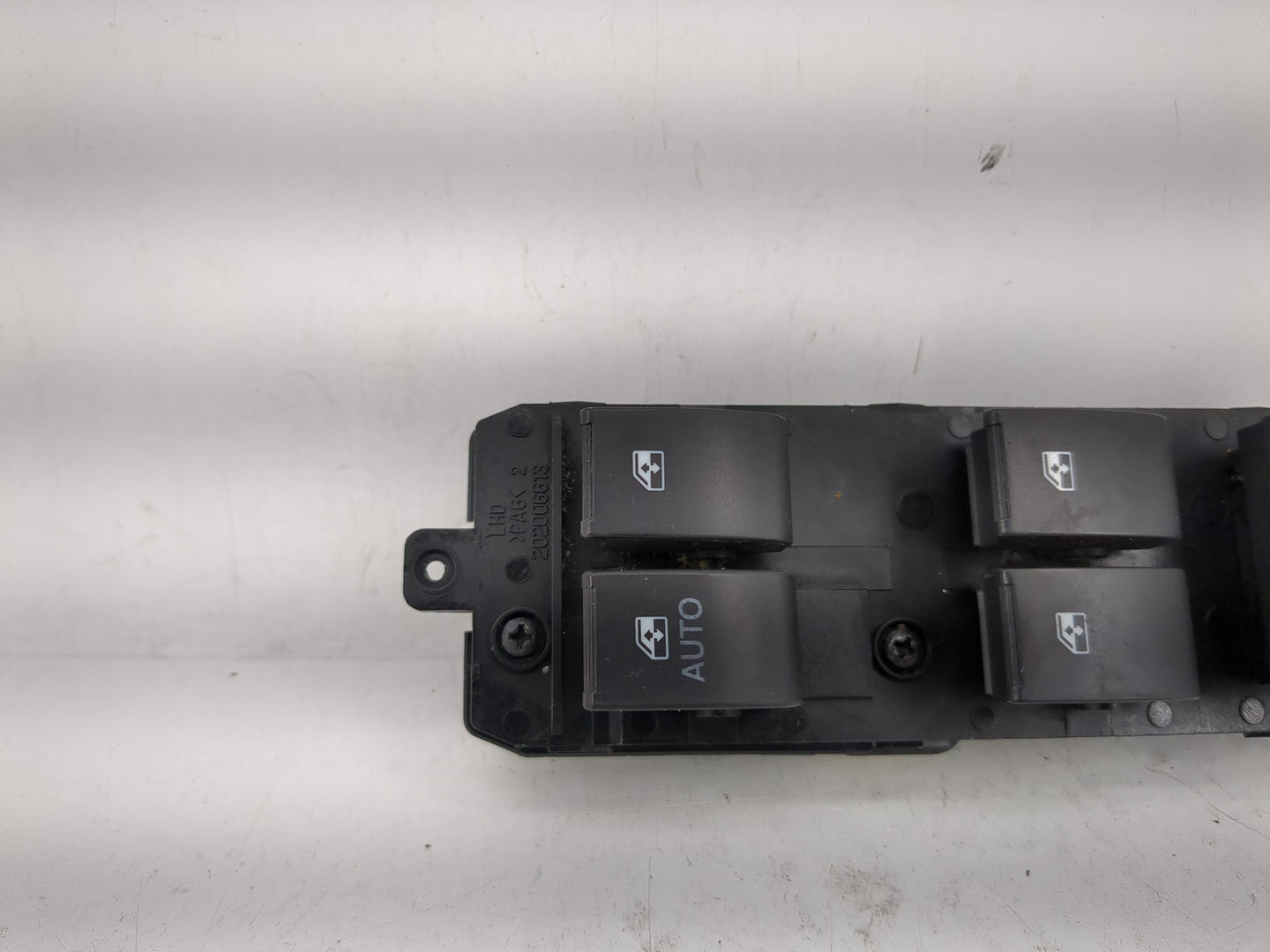 2012-2015 Chevrolet Captiva Sport Master Power Window Switch Replacement Driver Side Left P/N:202006613 Fits OEM Used Auto P