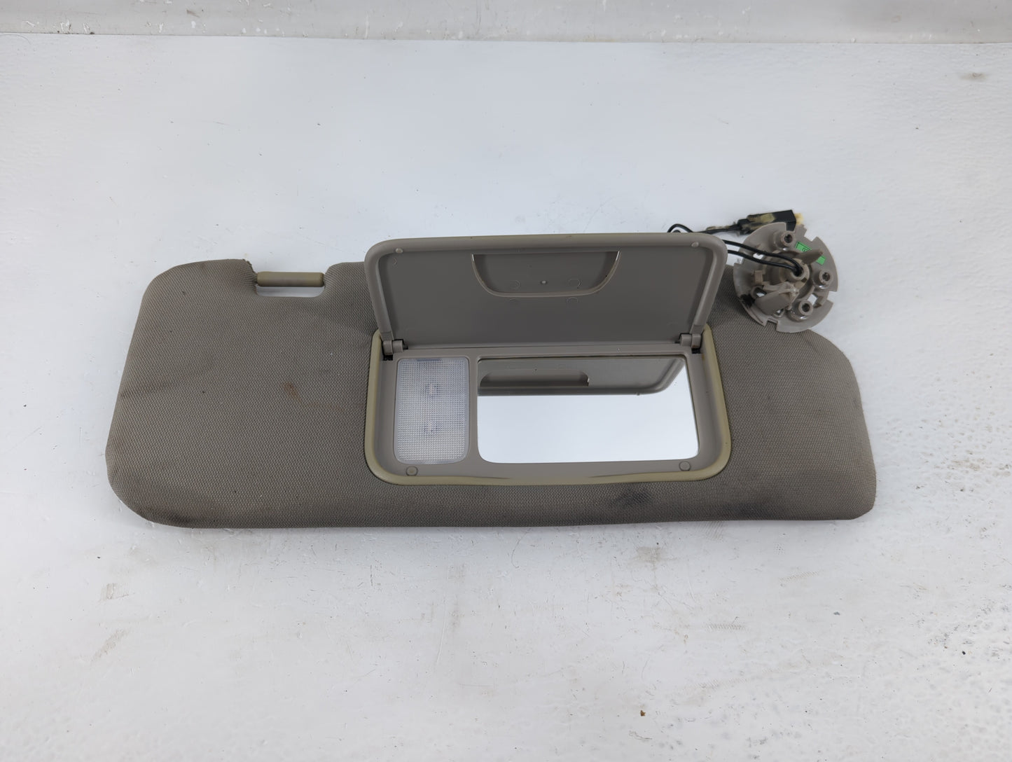2012-2015 Chevrolet Captiva Sport Sun Visor Shade Replacement Passenger Right Mirror Fits Fits 2008 2009 2010 2012 2013 2014