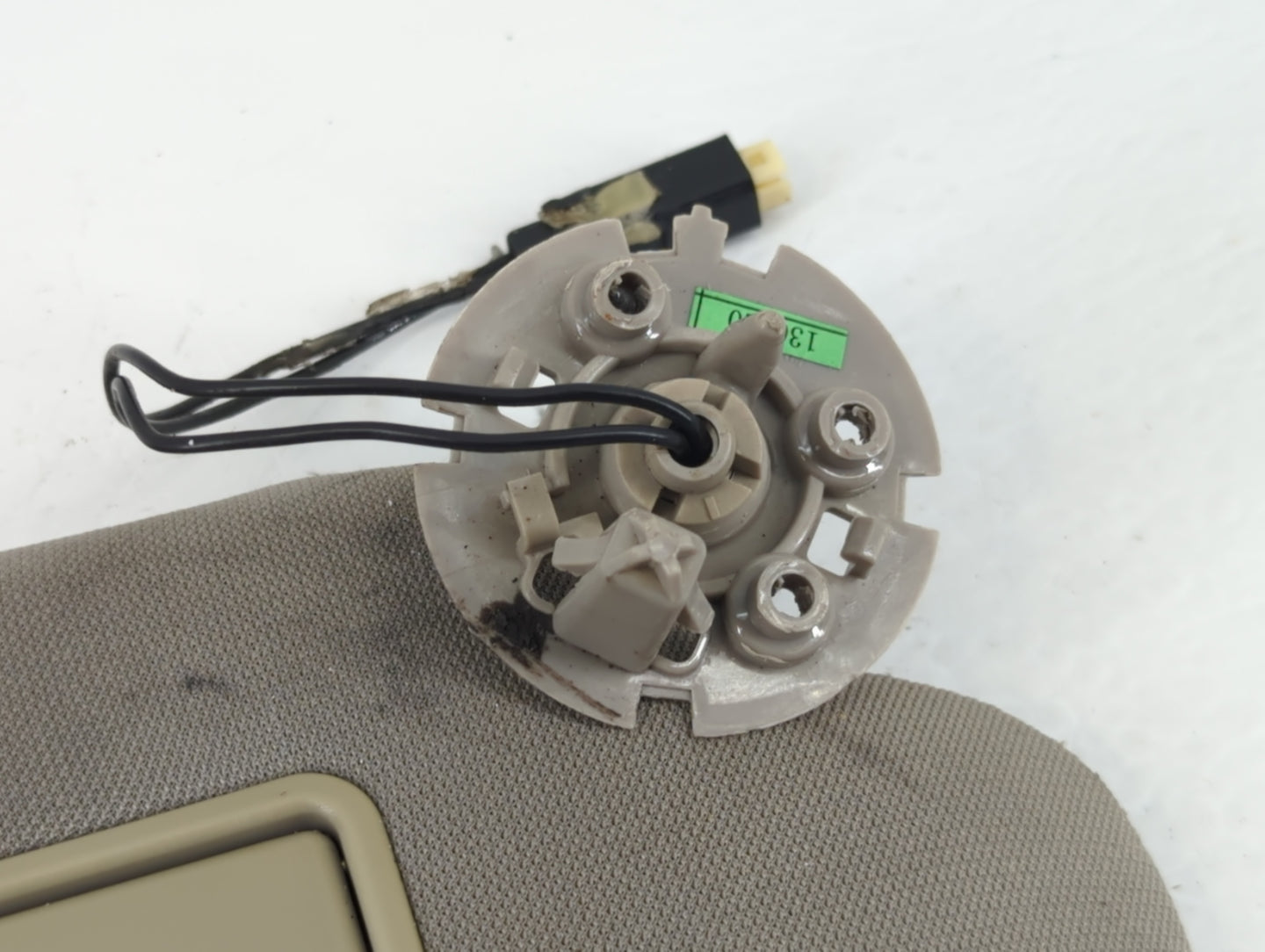 2012-2015 Chevrolet Captiva Sport Sun Visor Shade Replacement Passenger Right Mirror Fits Fits 2008 2009 2010 2012 2013 2014