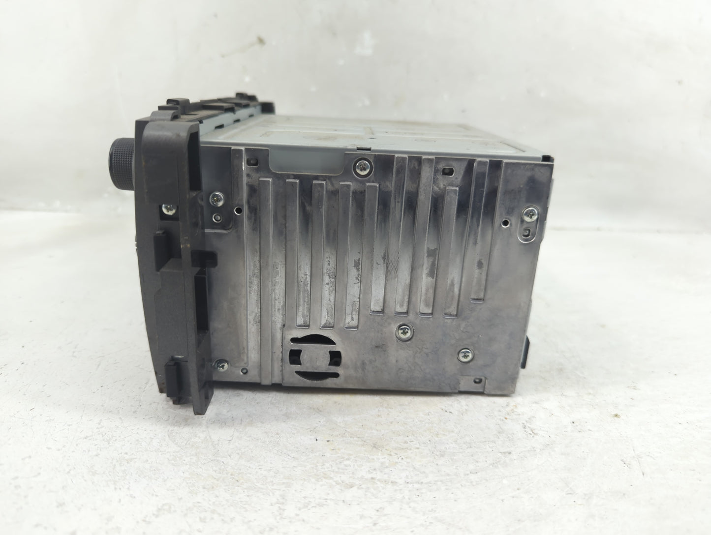 2013-2015 Chevrolet Captiva Sport Radio AM FM Cd Player Receiver Replacement P/N:22924485 Fits Fits 2013 2014 2015 OEM Used 