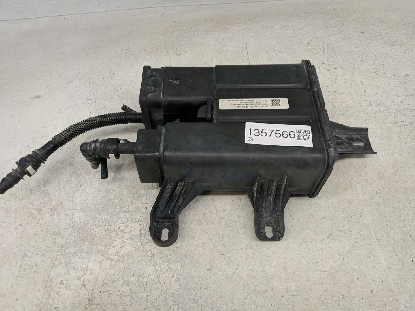 2014 Chevrolet Captiva Sport Fuel Vapor Charcoal Canister 1357566 - Oemusedautoparts1.com