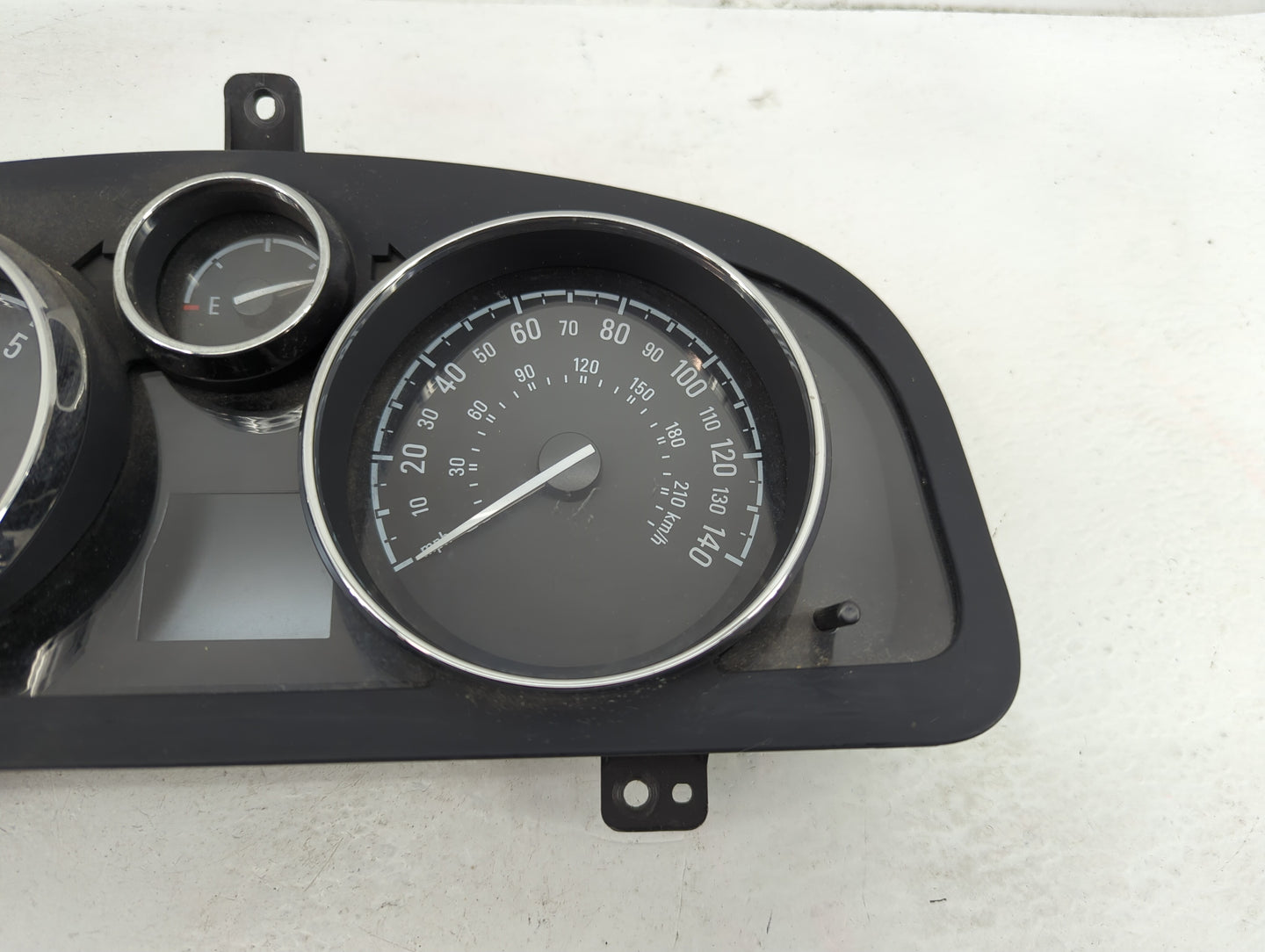 2014-2015 Chevrolet Captiva Sport Instrument Cluster Speedometer Gauges Fits Fits 2014 2015 OEM Used Auto Parts - Oemusedaut
