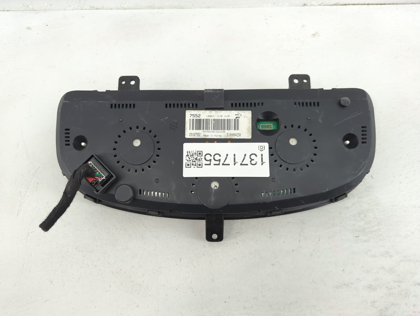 2014-2015 Chevrolet Captiva Sport Instrument Cluster Speedometer Gauges Fits Fits 2014 2015 OEM Used Auto Parts - Oemusedaut