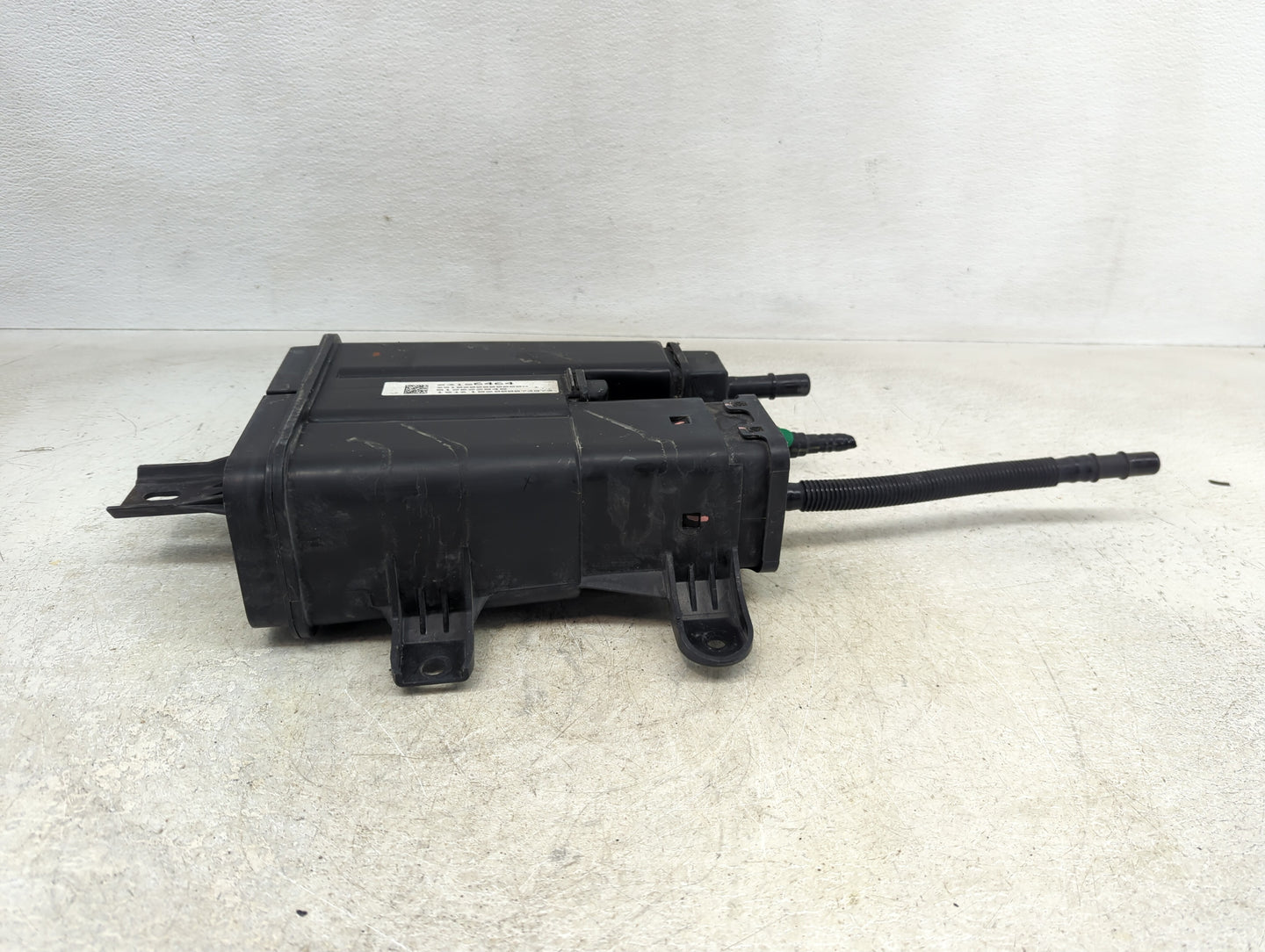2014 Chevrolet Captiva Sport Fuel Vapor Charcoal Canister - Oemusedautoparts1.com