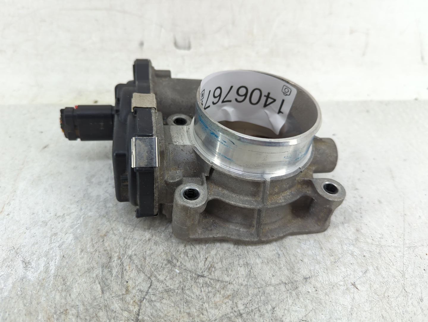 2012-2015 Chevrolet Captiva Sport Throttle Body P/N:12632101CA Fits Fits 2012 2013 2014 2015 OEM Used Auto Parts - Oemusedau