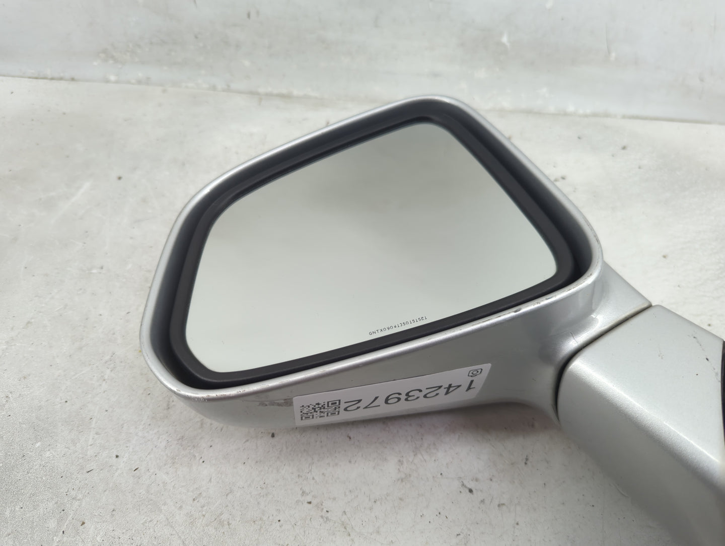2013-2015 Chevrolet Captiva Sport Driver Side View Mirror - Left Door Mirror OEM Used - Oemusedautoparts1.com