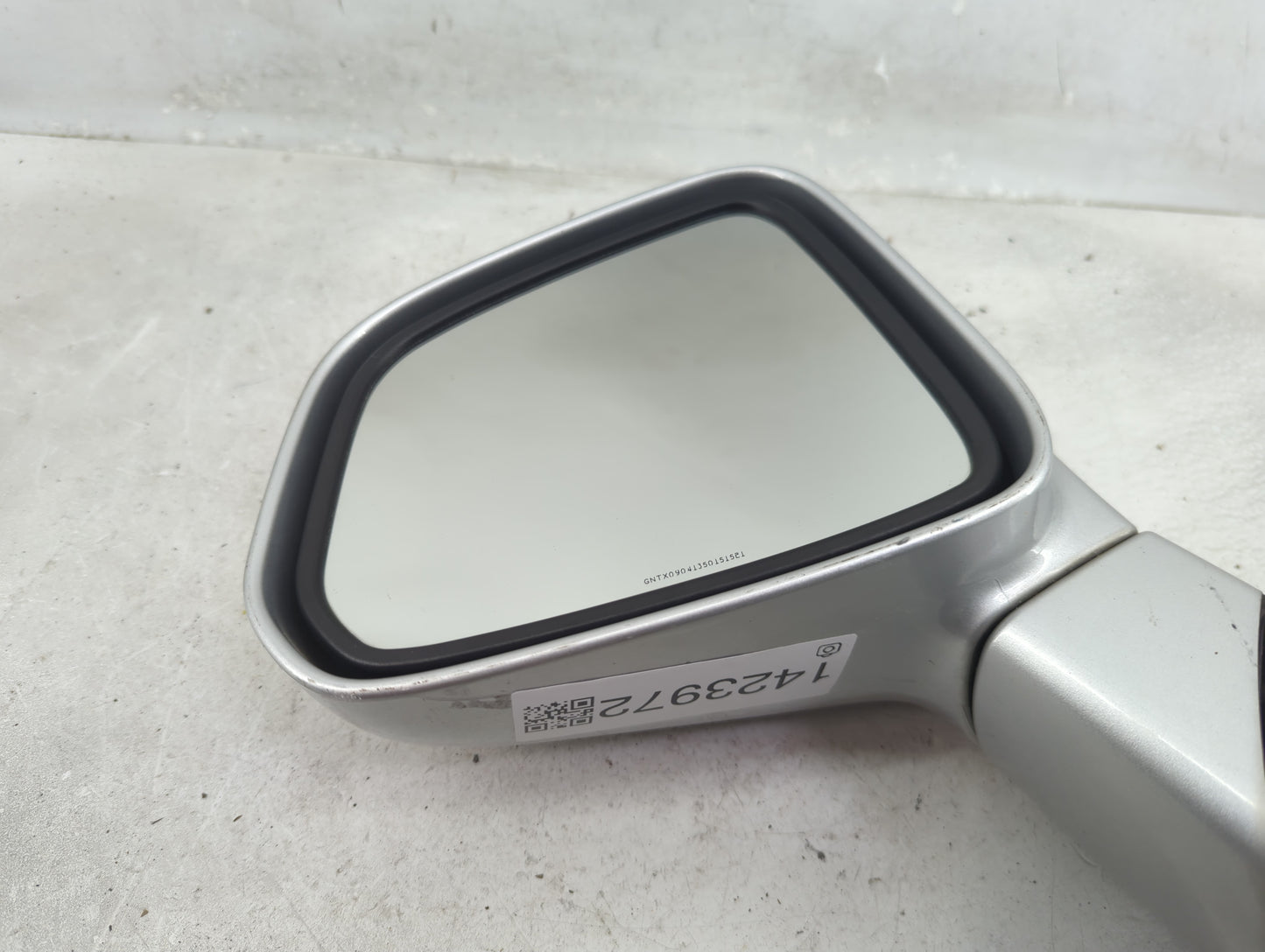 2013-2015 Chevrolet Captiva Sport Driver Side View Mirror - Left Door Mirror OEM Used - Oemusedautoparts1.com
