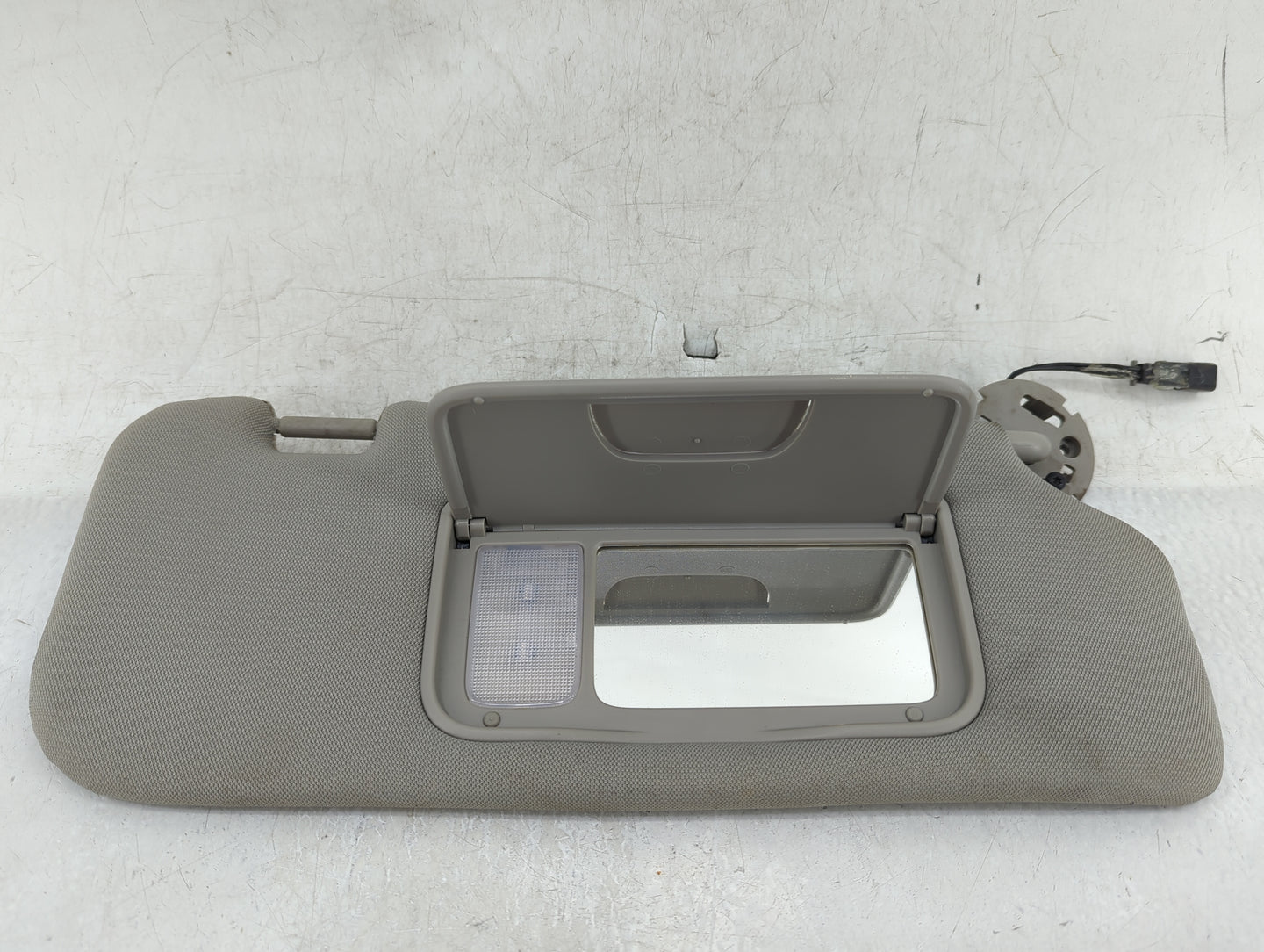 2012-2015 Chevrolet Captiva Sport Sun Visor Shade Replacement Passenger Right Mirror Fits Fits 2008 2009 2010 2012 2013 2014