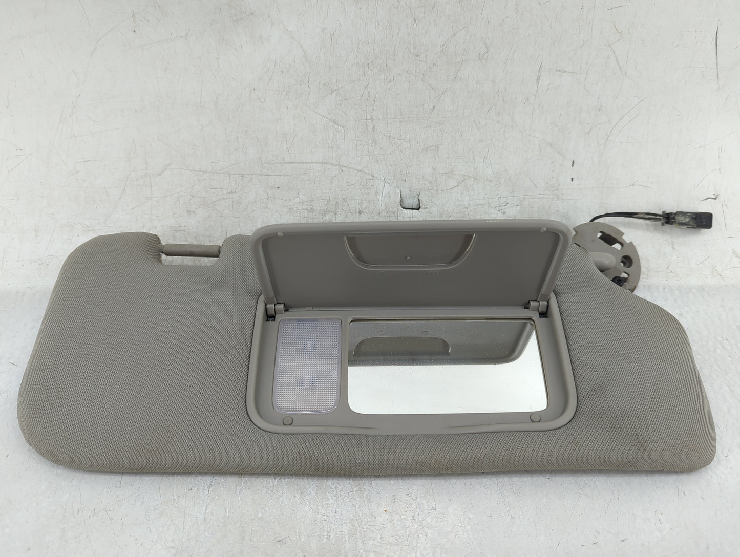 2012-2015 Chevrolet Captiva Sport Sun Visor Shade Replacement Passenger Right Mirror Fits Fits 2008 2009 2010 2012 2013 2014