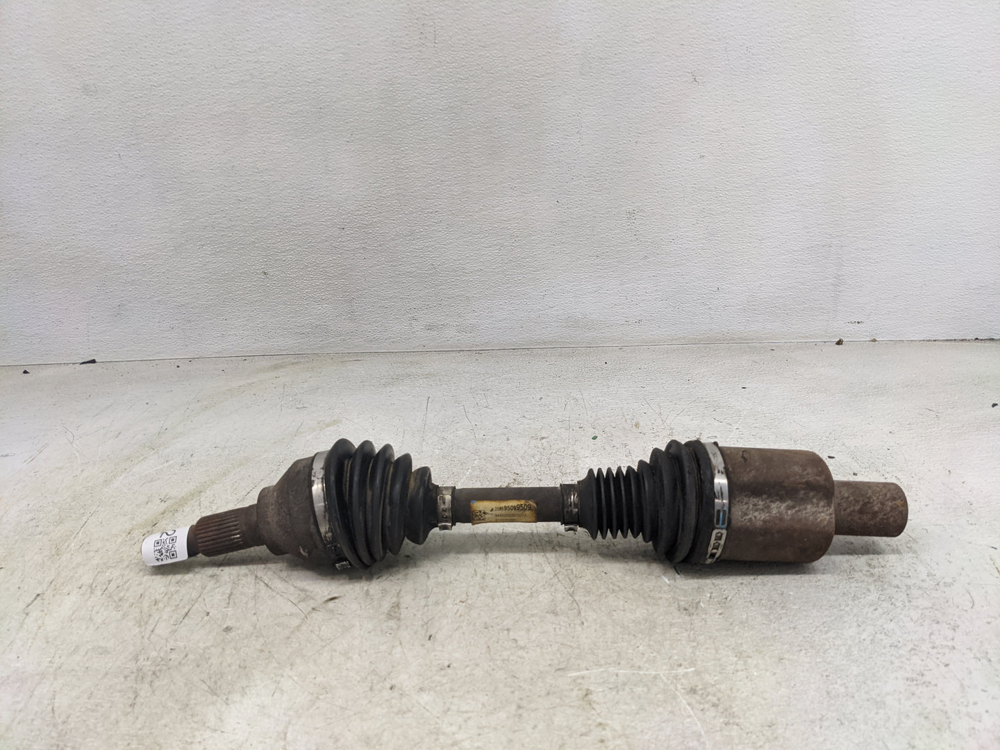 2012-2015 Chevrolet Captiva Sport Axle Shaft Front Passenger Cv C/v - Oemusedautoparts1.com