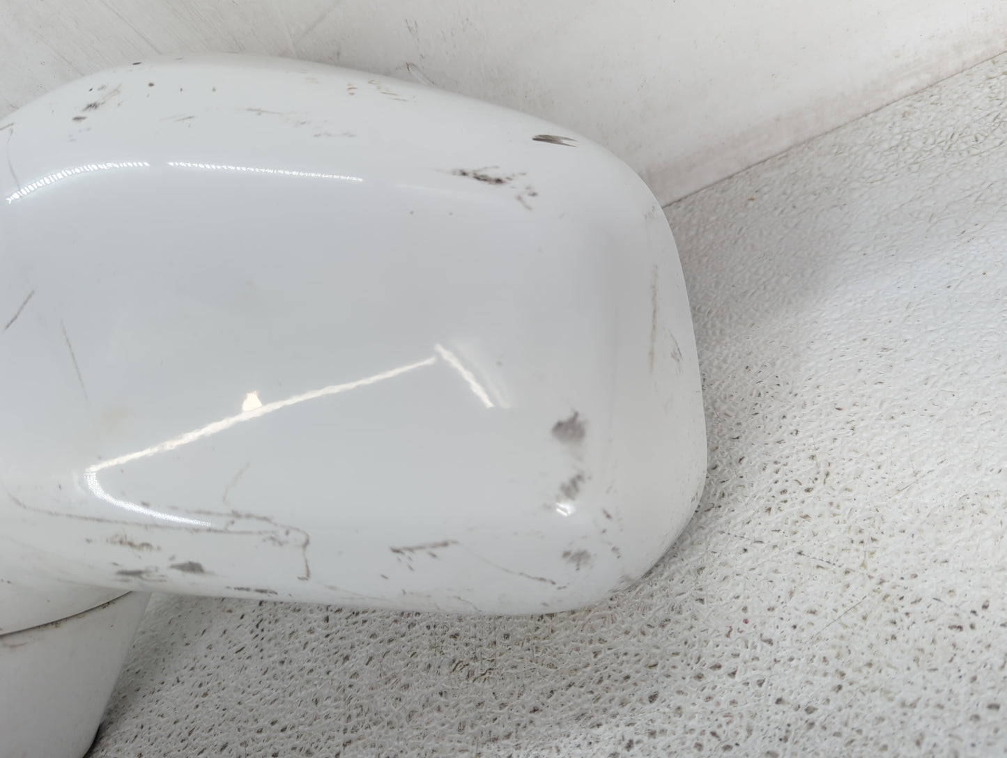 2013-2015 Chevrolet Captiva Sport Driver Side View Mirror - Left Door Mirror OEM Used - Oemusedautoparts1.com