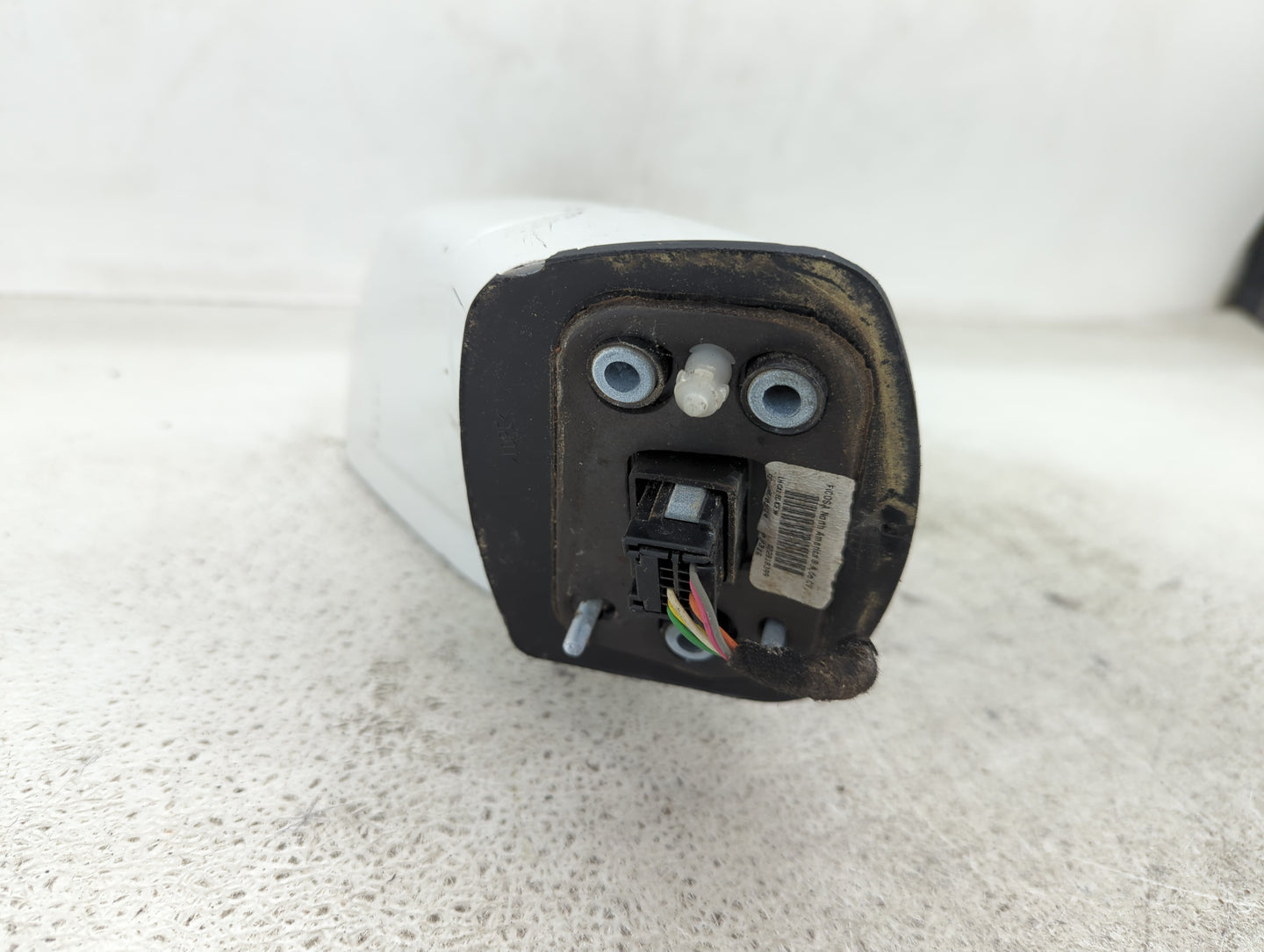 2013-2015 Chevrolet Captiva Sport Driver Side View Mirror - Left Door Mirror OEM Used - Oemusedautoparts1.com
