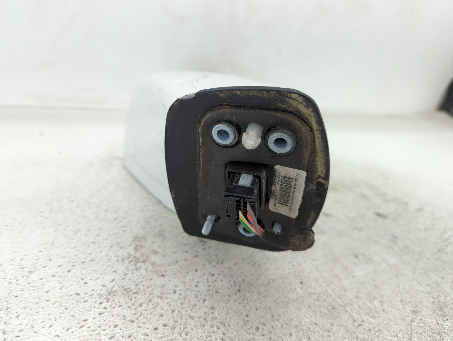 2013-2015 Chevrolet Captiva Sport Driver Side View Mirror - Left Door Mirror OEM Used - Oemusedautoparts1.com