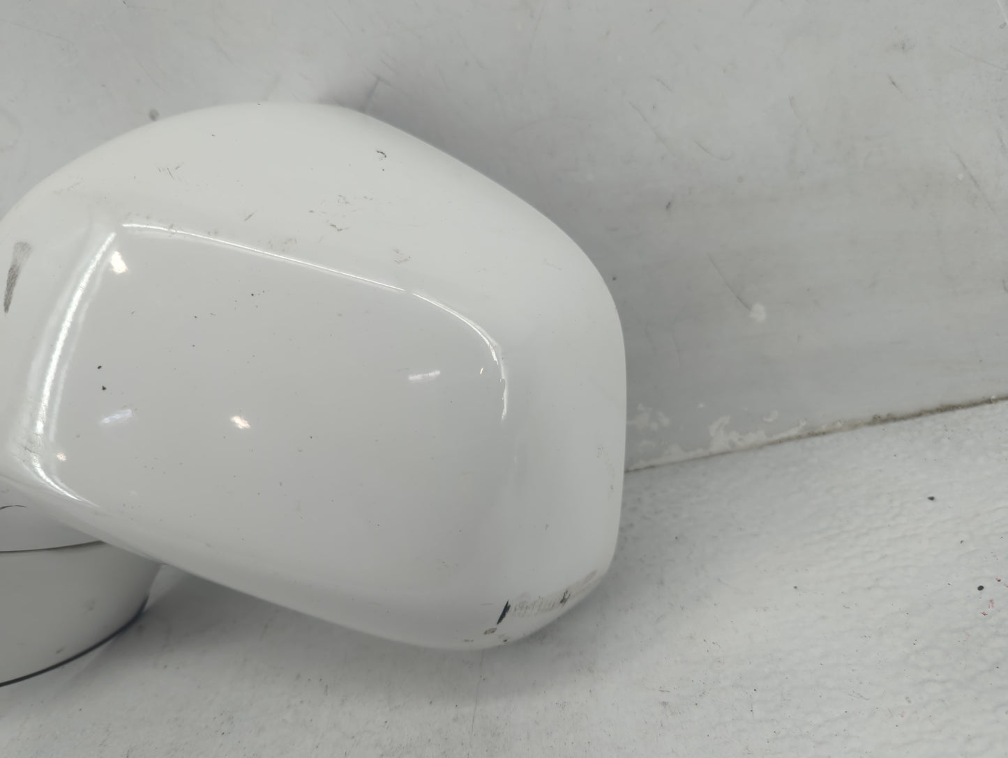 2013-2015 Chevrolet Captiva Sport Driver Side View Mirror - Left Door Mirror OEM Used - Oemusedautoparts1.com