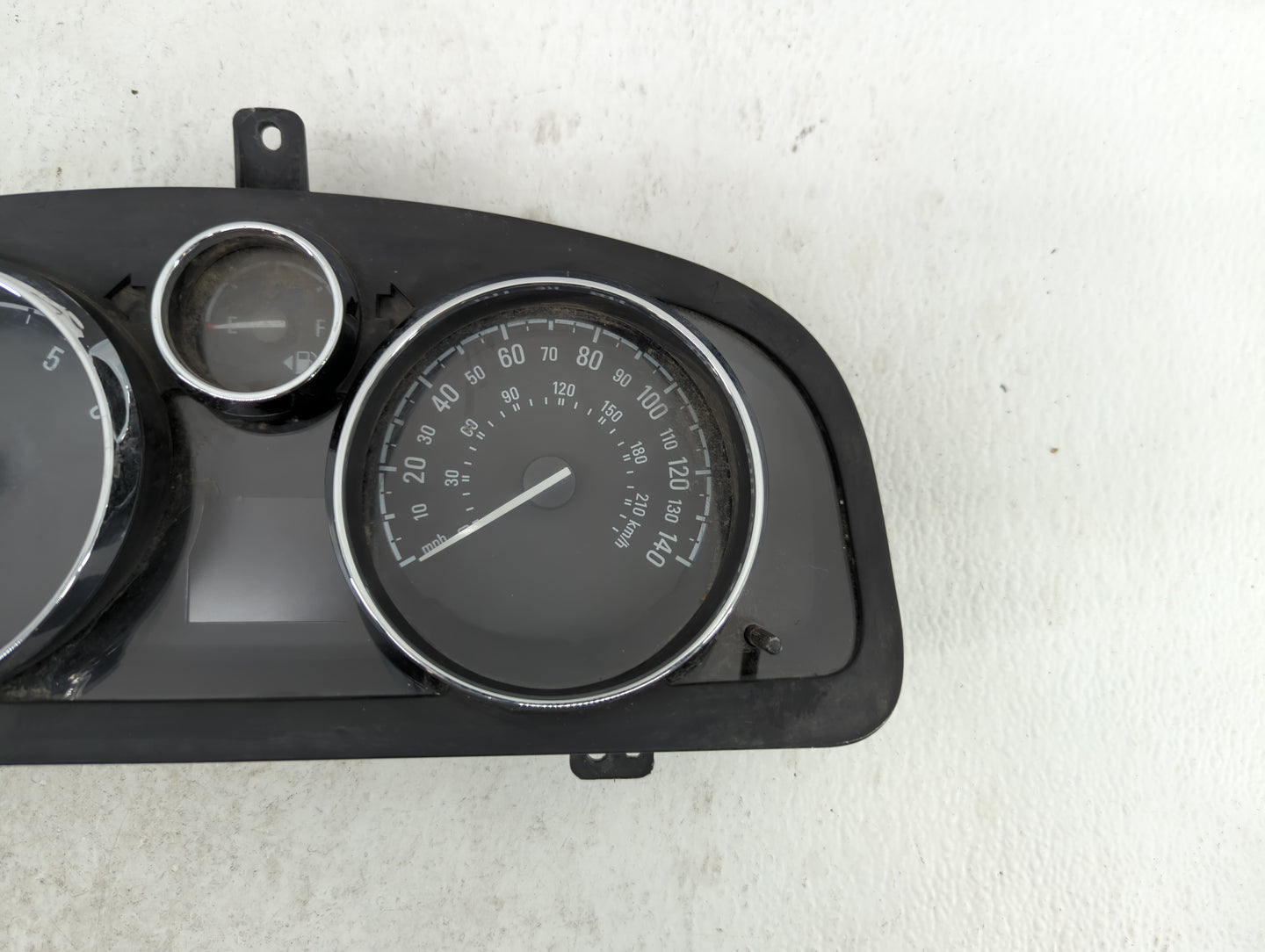 2013-2014 Chevrolet Captiva Sport Instrument Cluster Speedometer Gauges P/N:22975645 23167552 Fits Fits 2013 2014 OEM Used A