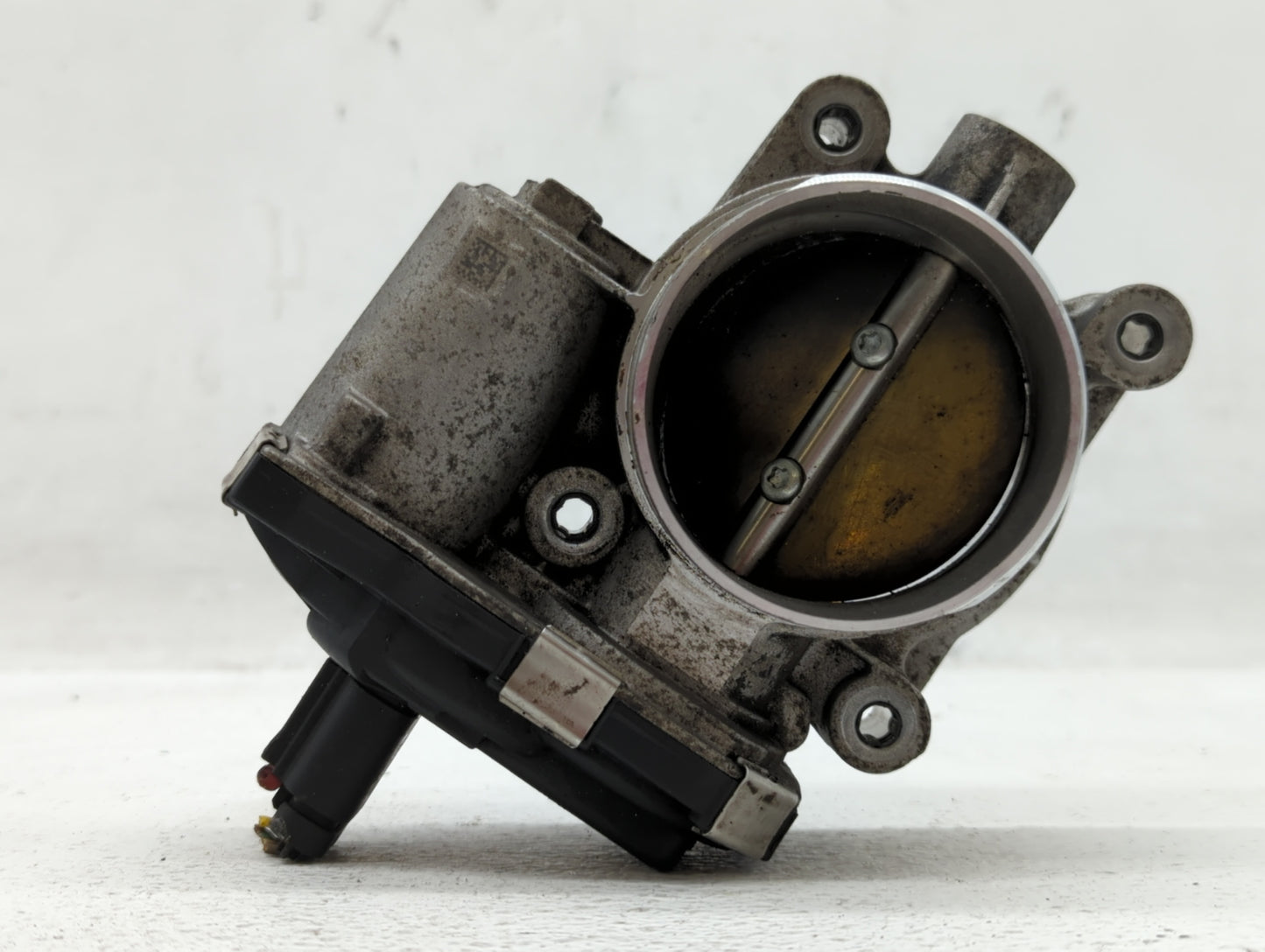 2012-2015 Chevrolet Captiva Sport Throttle Body P/N:12632101CA Fits Fits 2012 2013 2014 2015 OEM Used Auto Parts - Oemusedau