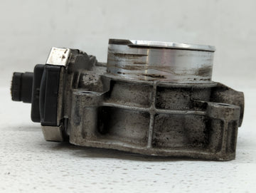 2012-2015 Chevrolet Captiva Sport Throttle Body P/N:12632101CA Fits Fits 2012 2013 2014 2015 OEM Used Auto Parts