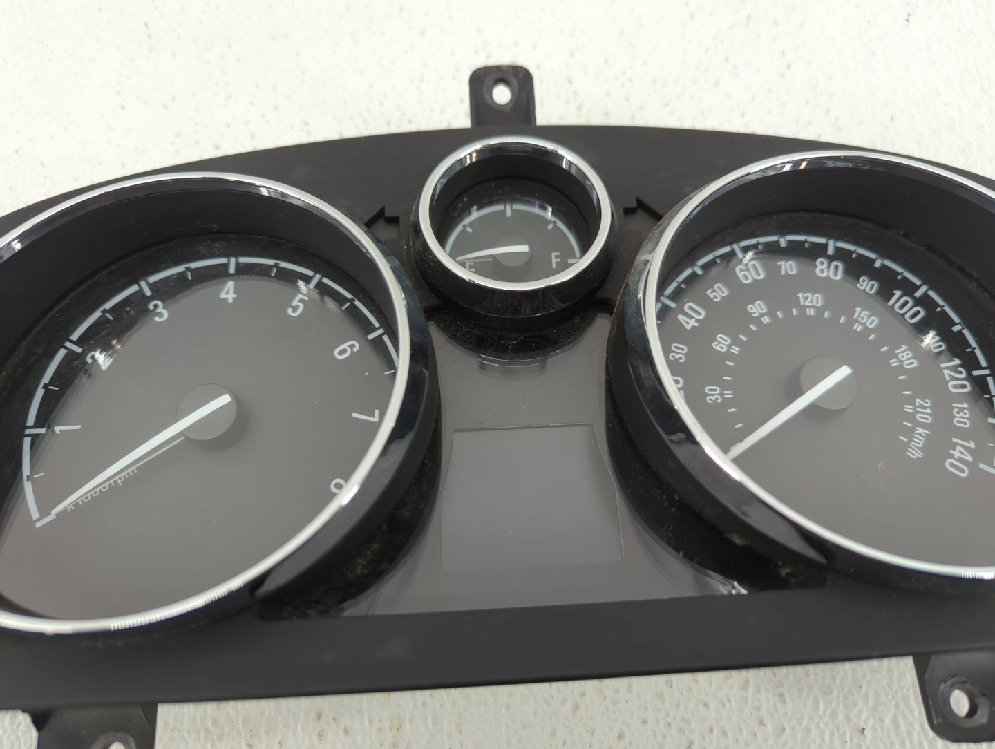 2013-2014 Chevrolet Captiva Sport Instrument Cluster Speedometer Gauges P/N:23167552 23120853, 22975645 Fits Fits 2013 2014 