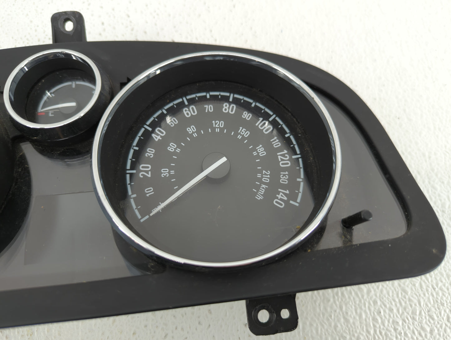 2013-2014 Chevrolet Captiva Sport Instrument Cluster Speedometer Gauges P/N:23167552 23120853, 22975645 Fits Fits 2013 2014 