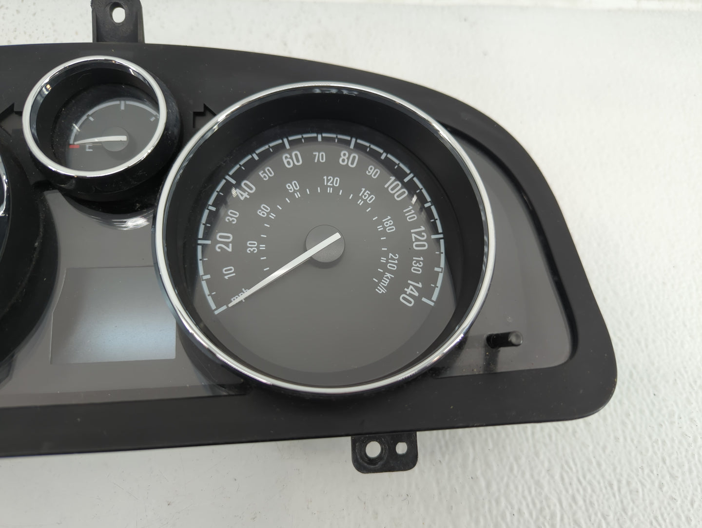 2013-2014 Chevrolet Captiva Sport Instrument Cluster Speedometer Gauges P/N:23209120 Fits Fits 2013 2014 OEM Used Auto Parts